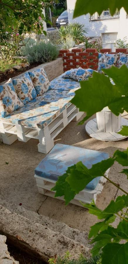 Apartments And Rooms Ivana Krk Town Exterior foto